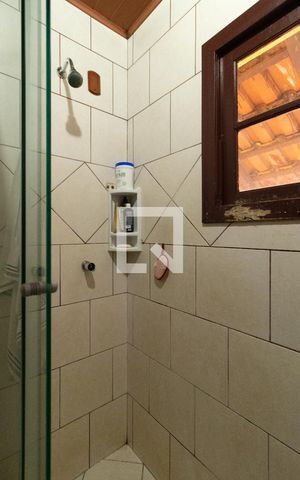 Casa à venda com 295m², 3 quartos e 4 vagas Casa à venda com 295m², 3 quartos e 4 vagasBanheiro