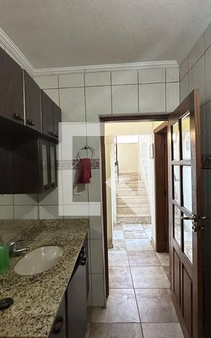 Casa para alugar com 480m², 4 quartos e 2 vagasBanheiro