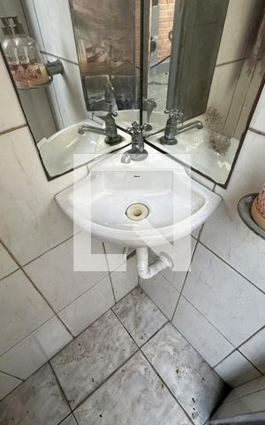 Casa para alugar com 480m², 4 quartos e 2 vagasBanheiro 2