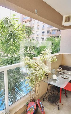 Apartamento à venda com 65m², 2 quartos e 1 vaga Apartamento à venda com 65m², 2 quartos e 1 vagaVaranda da Sala