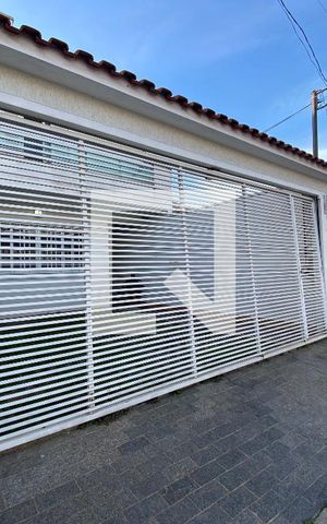 Casa à venda com 130m², 3 quartos e 2 vagasFachada
