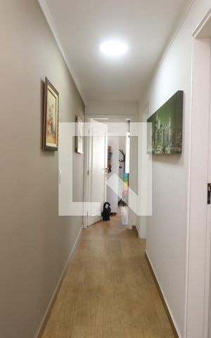 Casa à venda com 130m², 3 quartos e 2 vagasCorredor