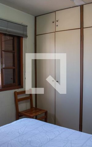 Casa à venda com 170m², 4 quartos e 2 vagas Casa à venda com 170m², 4 quartos e 2 vagasQuarto 4
