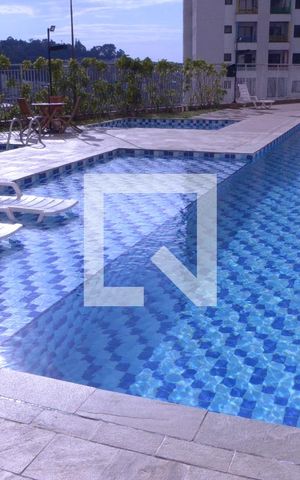 Apartamento para alugar com 48m², 2 quartos e 1 vagaPiscina