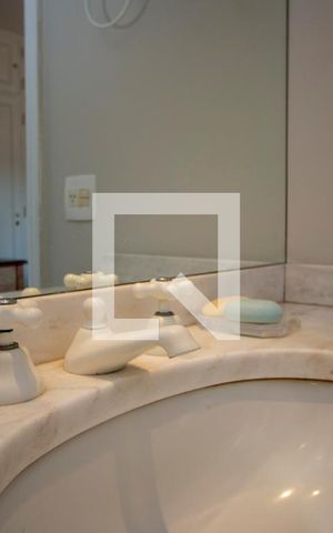 Apartamento à venda com 210m², 4 quartos e 4 vagasBanheiro da Suíte 3