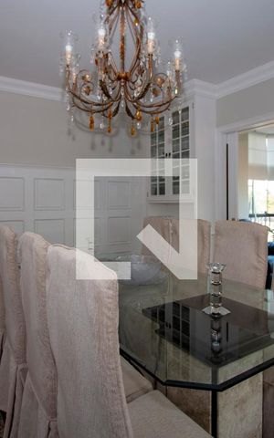Apartamento à venda com 210m², 4 quartos e 4 vagasSala de Jantar