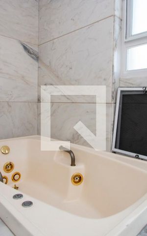 Apartamento à venda com 210m², 4 quartos e 4 vagasBanheiro da Suíte 4