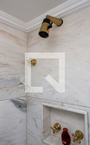 Apartamento à venda com 210m², 4 quartos e 4 vagasBanheiro da Suíte 4