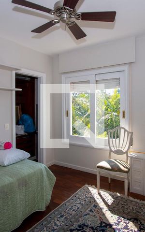 Apartamento à venda com 210m², 4 quartos e 4 vagasSuíte 2