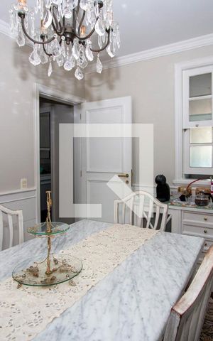 Apartamento à venda com 210m², 4 quartos e 4 vagasCopa