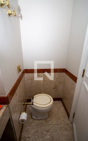Apartamento à venda com 210m², 4 quartos e 4 vagasLavabo
