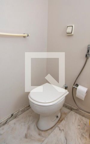 Apartamento à venda com 210m², 4 quartos e 4 vagasBanheiro da Suíte 3