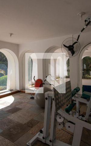 Apartamento à venda com 210m², 4 quartos e 4 vagasÁrea comum - Academia