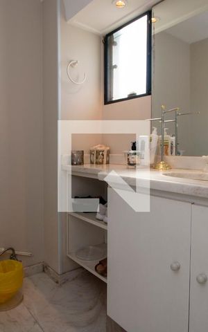 Apartamento à venda com 210m², 4 quartos e 4 vagasBanheiro da Suíte 3