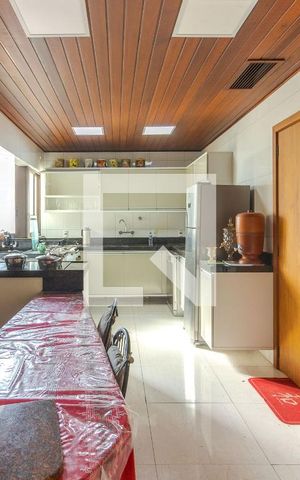 Apartamento à venda com 156m², 4 quartos e 3 vagas Apartamento à venda com 156m², 4 quartos e 3 vagasQuarto 4