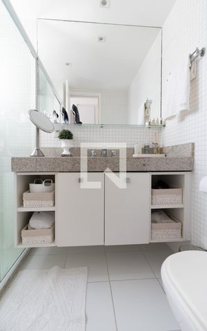 Apartamento para alugar com 117m², 3 quartos e 2 vagas Apartamento para alugar com 117m², 3 quartos e 2 vagasBanheiro