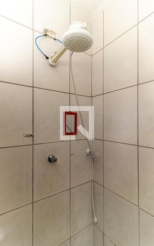 Apartamento à venda com 42m², 1 quarto e sem vagaBanheiro - Chuveiro