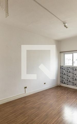Apartamento à venda com 42m², 1 quarto e sem vagaSala