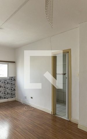 Apartamento à venda com 42m², 1 quarto e sem vagaSala