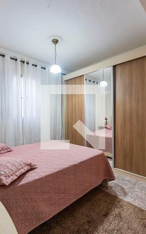 Casa à venda com 202m², 4 quartos e 2 vagas Casa à venda com 202m², 4 quartos e 2 vagasQuarto 1