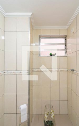 Casa à venda com 202m², 4 quartos e 2 vagas Casa à venda com 202m², 4 quartos e 2 vagasBanheiro