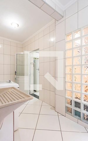 Casa à venda com 202m², 4 quartos e 2 vagas Casa à venda com 202m², 4 quartos e 2 vagasÁrea de Serviço