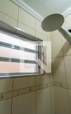 Casa à venda com 202m², 4 quartos e 2 vagas Casa à venda com 202m², 4 quartos e 2 vagasBanheiro