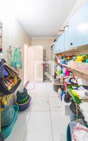 Casa à venda com 202m², 4 quartos e 2 vagas Casa à venda com 202m², 4 quartos e 2 vagasQuarto de Serviço