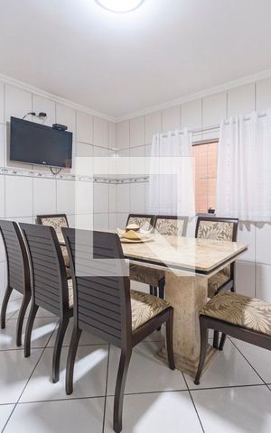 Casa à venda com 202m², 4 quartos e 2 vagas Casa à venda com 202m², 4 quartos e 2 vagasCozinha