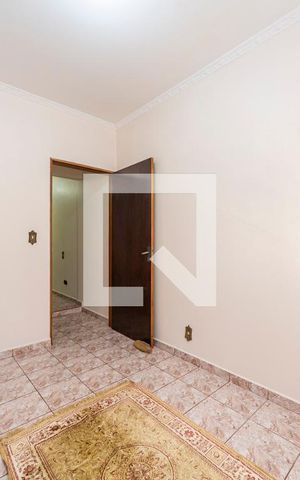 Casa à venda com 202m², 4 quartos e 2 vagas Casa à venda com 202m², 4 quartos e 2 vagasQuarto 2
