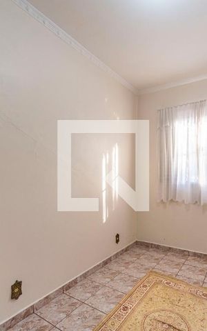 Casa à venda com 202m², 4 quartos e 2 vagas Casa à venda com 202m², 4 quartos e 2 vagasQuarto 2