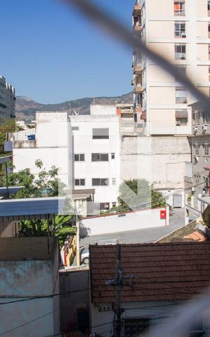 Apartamento à venda com 84m², 3 quartos e 1 vagaSala - Janela