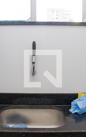 Apartamento à venda com 84m², 3 quartos e 1 vagaÁrea de Serviço