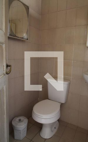 Casa à venda com 200m², 4 quartos e 2 vagasBanheiro