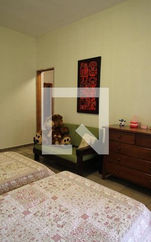 Casa à venda com 200m², 4 quartos e 2 vagasSuite 2