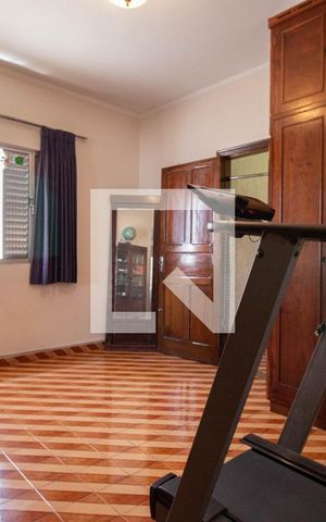 Casa à venda com 190m², 4 quartos e 3 vagas Casa à venda com 190m², 4 quartos e 3 vagasQuarto 1