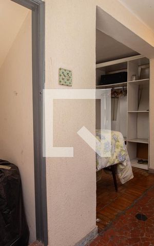 Casa à venda com 190m², 4 quartos e 3 vagas Casa à venda com 190m², 4 quartos e 3 vagasQuarto de Serviço