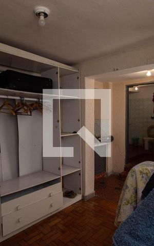 Casa à venda com 190m², 4 quartos e 3 vagas Casa à venda com 190m², 4 quartos e 3 vagasQuarto de Serviço