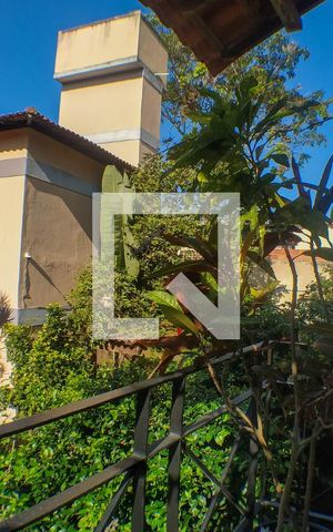 Casa de condomínio à venda com 180m², 4 quartos e 2 vagas Casa de condomínio à venda com 180m², 4 quartos e 2 vagasvaranda do Quarto 2