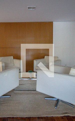 Apartamento à venda com 84m², 2 quartos e 2 vagas Apartamento à venda com 84m², 2 quartos e 2 vagasHall social