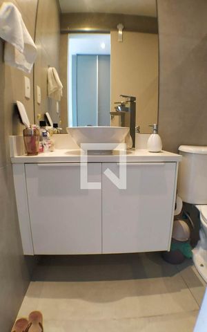 Apartamento à venda com 140m², 2 quartos e 1 vaga Apartamento à venda com 140m², 2 quartos e 1 vagaBanheiro