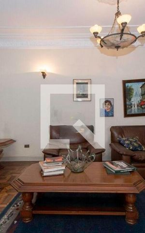 Casa à venda com 300m², 4 quartos e 5 vagas
