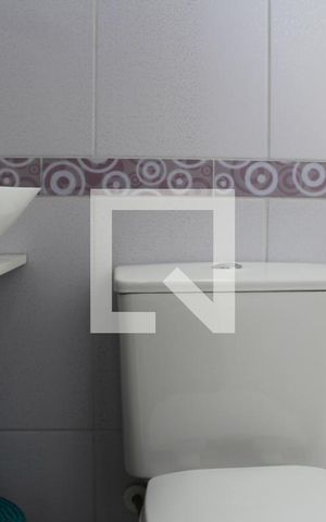 Casa à venda com 200m², 3 quartos e 3 vagasBanheiro da Suíte 2