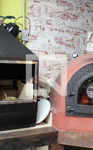 Casa à venda com 200m², 3 quartos e 3 vagasChurrasqueira