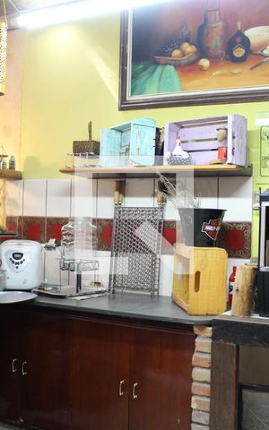 Casa à venda com 200m², 3 quartos e 3 vagasChurrasqueira