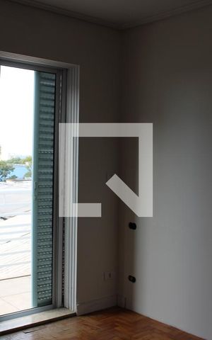 Casa à venda com 200m², 3 quartos e 3 vagasSuíte 1