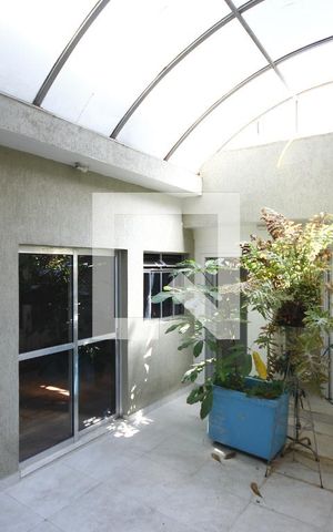 Casa à venda com 200m², 4 quartos e 2 vagasQuintal