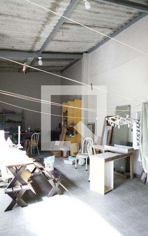 Casa à venda com 200m², 4 quartos e 2 vagasÁrea de Serviço