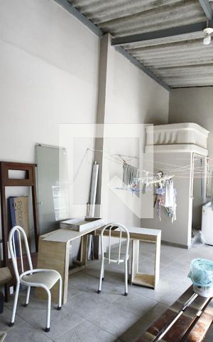 Casa à venda com 200m², 4 quartos e 2 vagasÁrea de Serviço