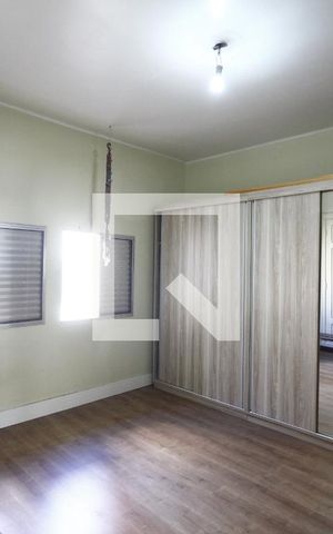 Casa à venda com 200m², 4 quartos e 2 vagasQuarto 2